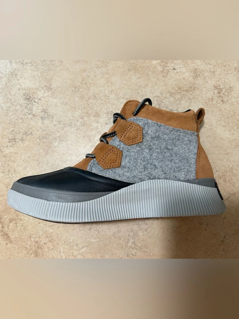 Sorel •brand new